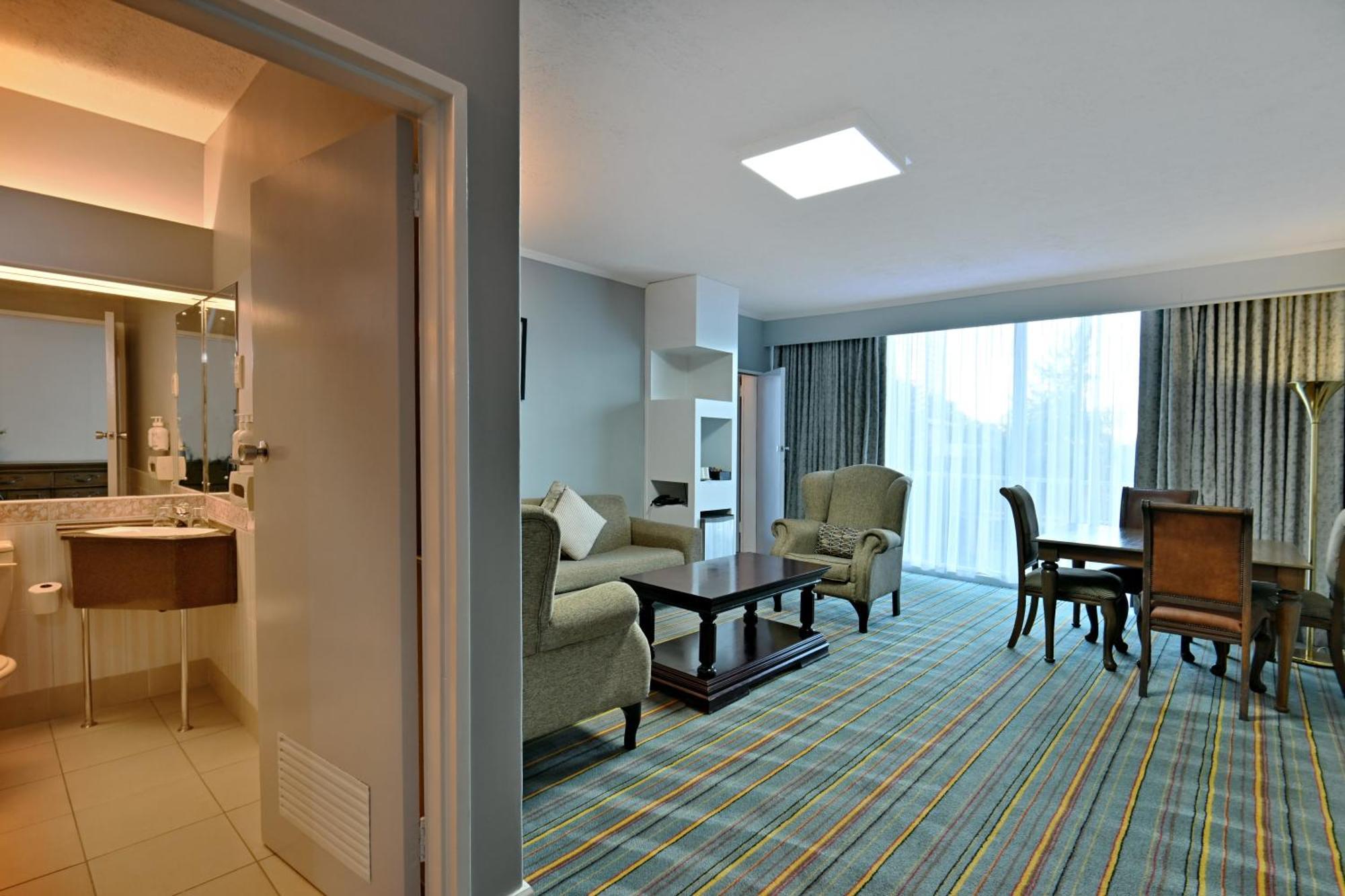 Holiday Inn - Bulawayo By Ihg Exteriör bild