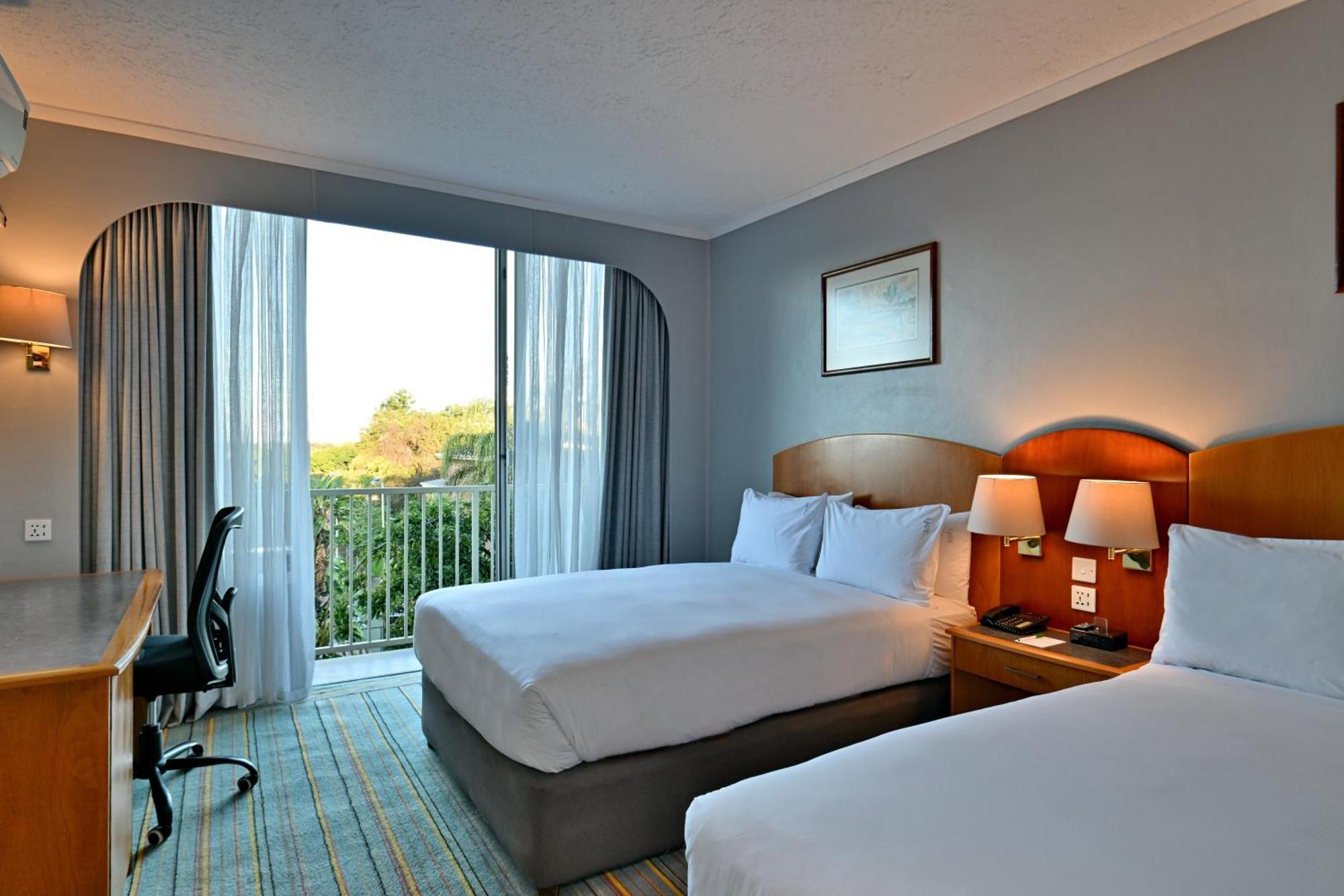 Holiday Inn - Bulawayo By Ihg Exteriör bild