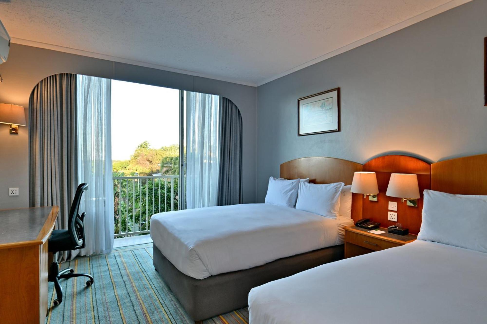 Holiday Inn - Bulawayo By Ihg Exteriör bild