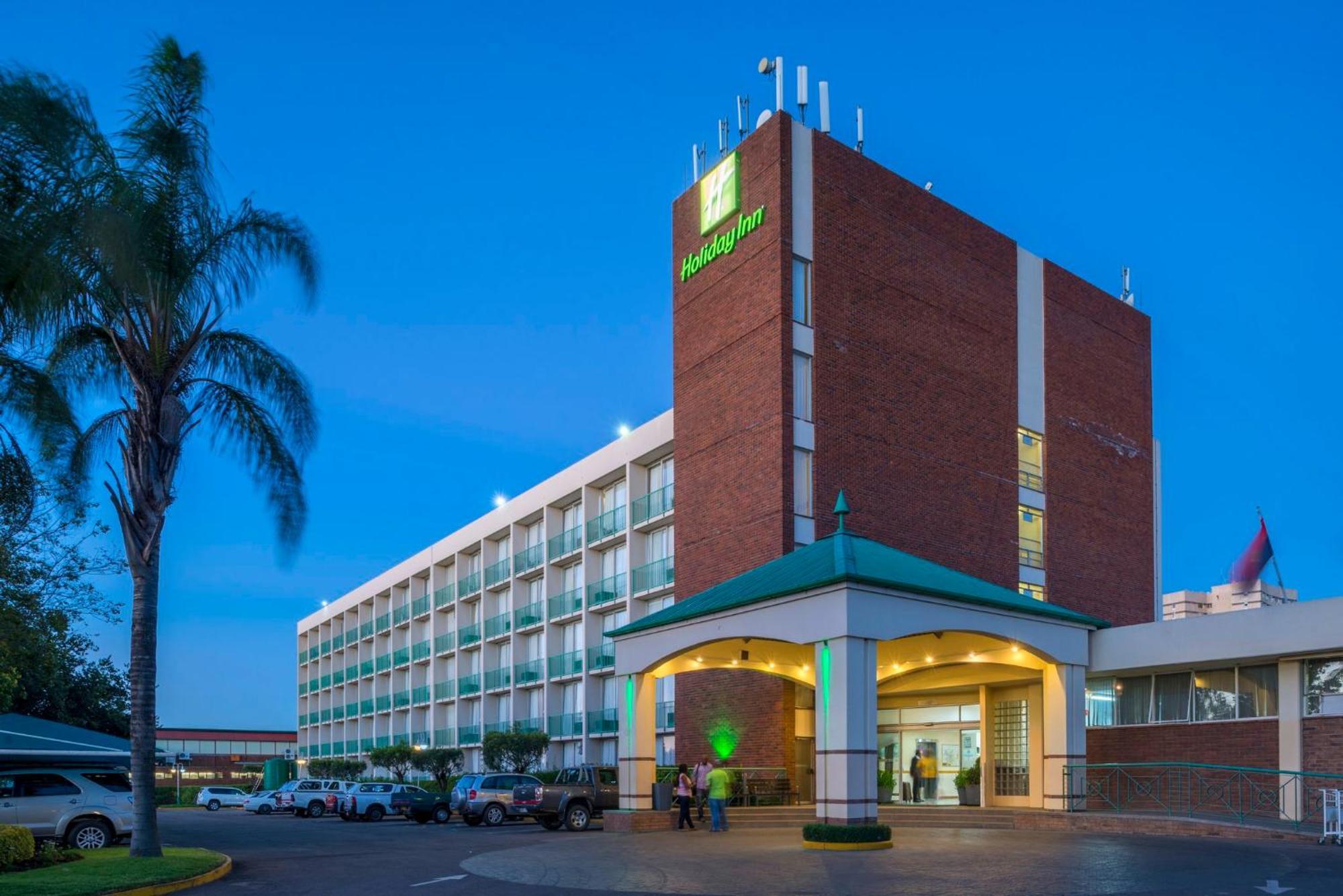 Holiday Inn - Bulawayo By Ihg Exteriör bild